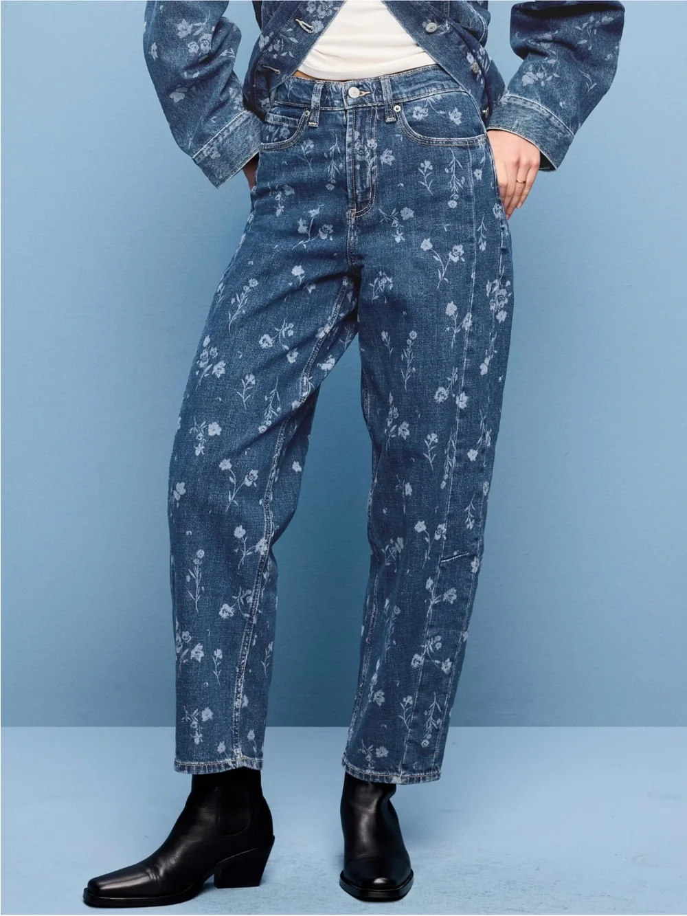 Old Navy Dark Blue Floral barrel Jeans